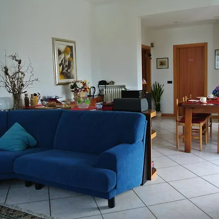 Sari 4* Como