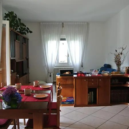 Sari Couette-café Côme